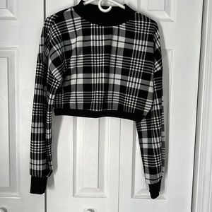 Long sleeve checkered top